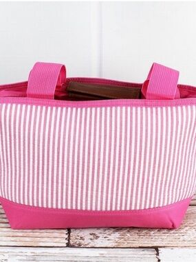 NWT NGIL Pink Seersucker Insulated Lunch Tote